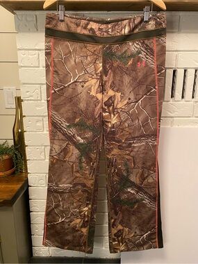 Under Armour Realtree Scent Control Camo Yoga Hunting Pants Women’s Large